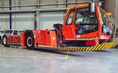 Goldhofer feiert stangenlosen Flugzeugschlepper