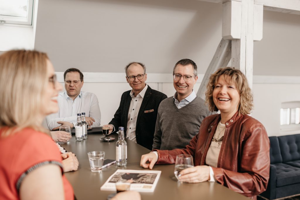 „Beratungsgespräch bei der Bayerischen Vermögen Management AG in Kempten“