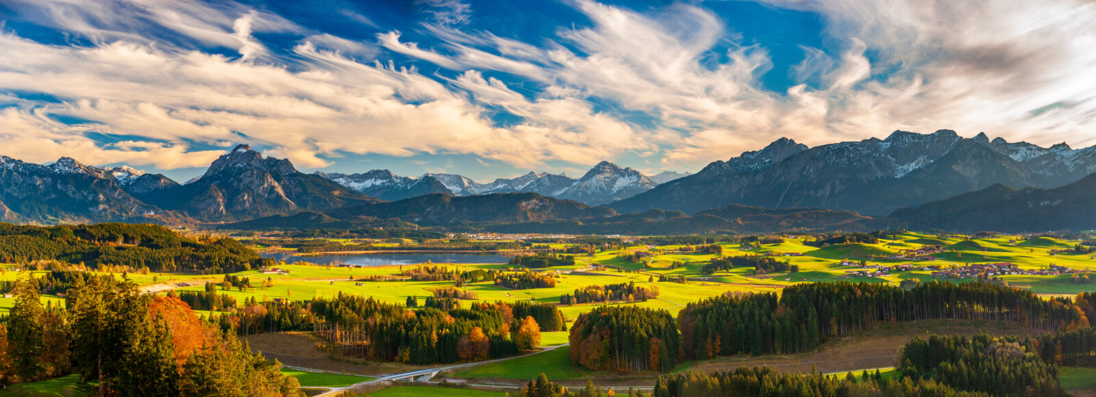Wie Unternehmen im Allgäu vom Sommer-Tourismus 2026 profitieren: Kooperationen, Regionalität, Nachhaltigkeit und neue Chancen der Erlebniswirtschaft.