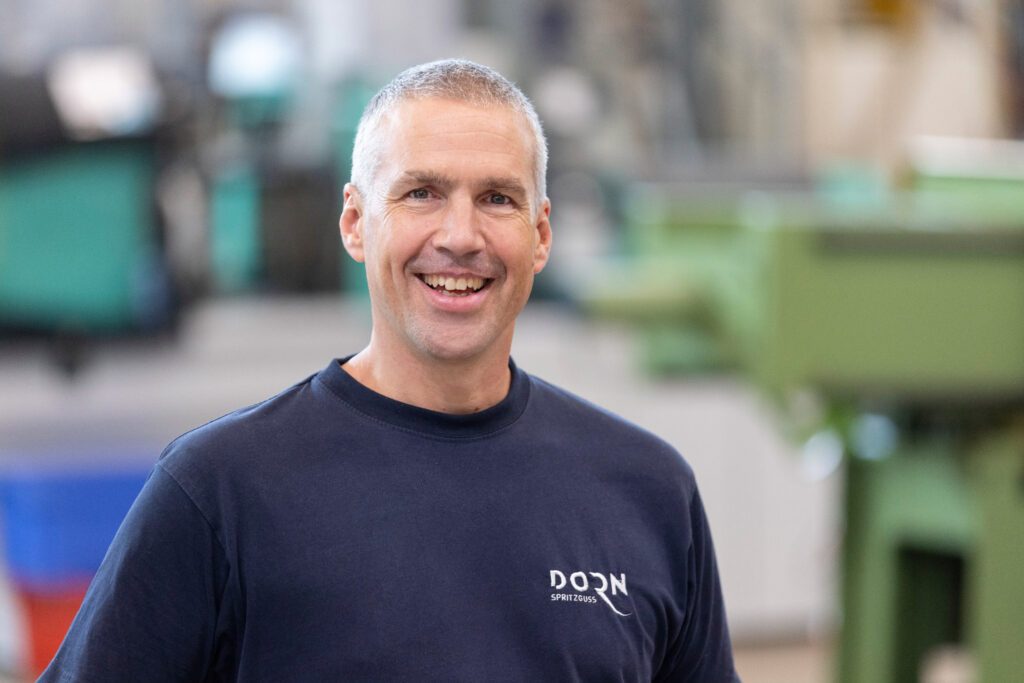 Frank Vogt, Verfahrensmechaniker für
Kunststoff- und Kautschuktechnik & Ansprechpartner
zum Thema Fitnessraum bei Dorn