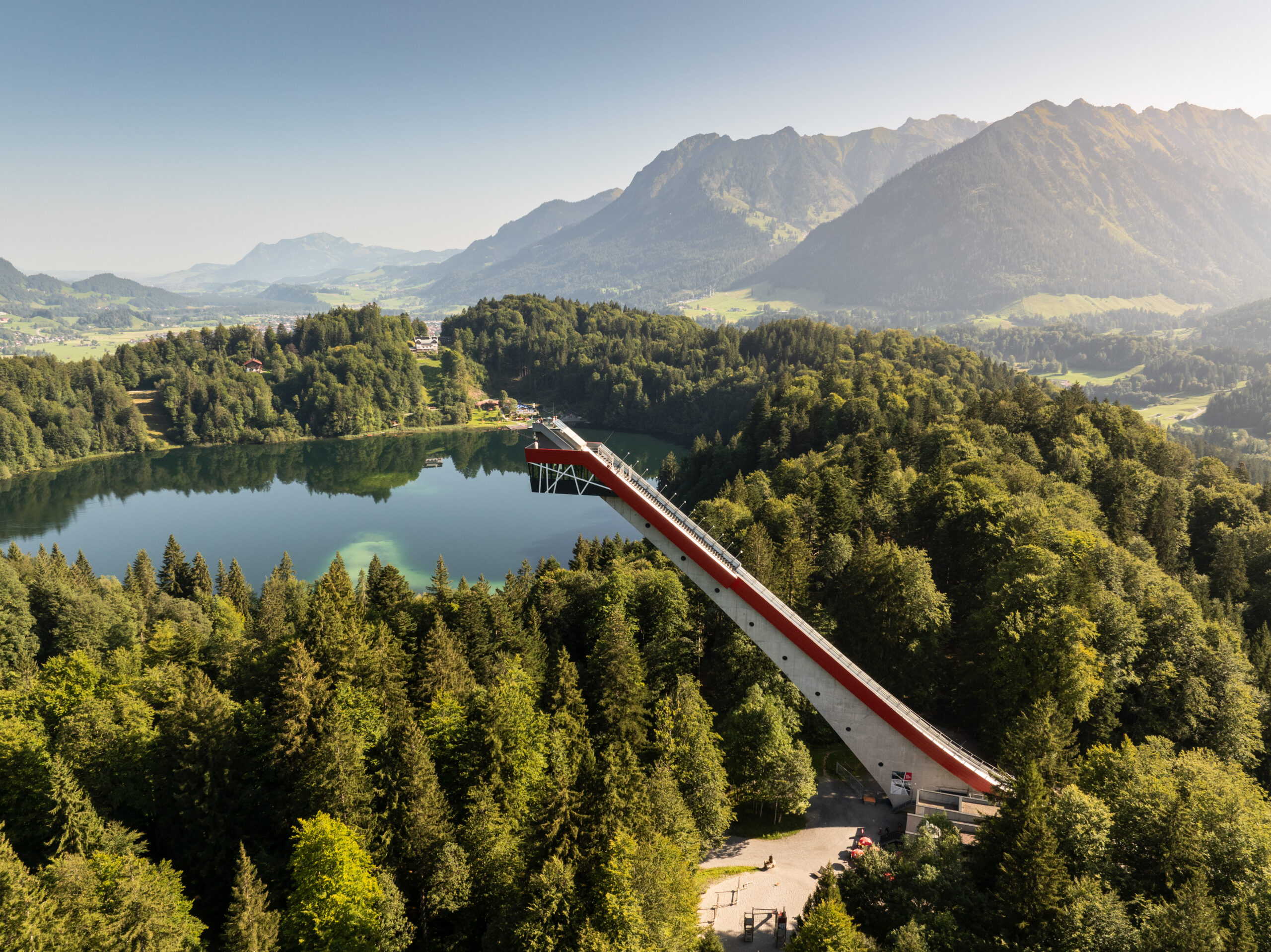 Heini-Klopfer-Skiflugschanze in Oberstdorf als außergewöhnliche Tagungs- und Eventlocation mit Alpenpanorama