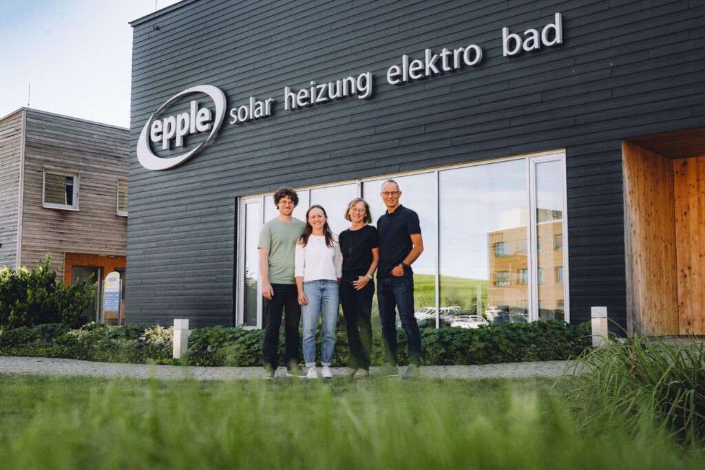 Epple Energie entwickelt intelligente Gesamtsysteme aus Photovoltaik, Wärmepumpe, Speicher und Ladeinfrastruktur für Unternehmen im Allgäu.