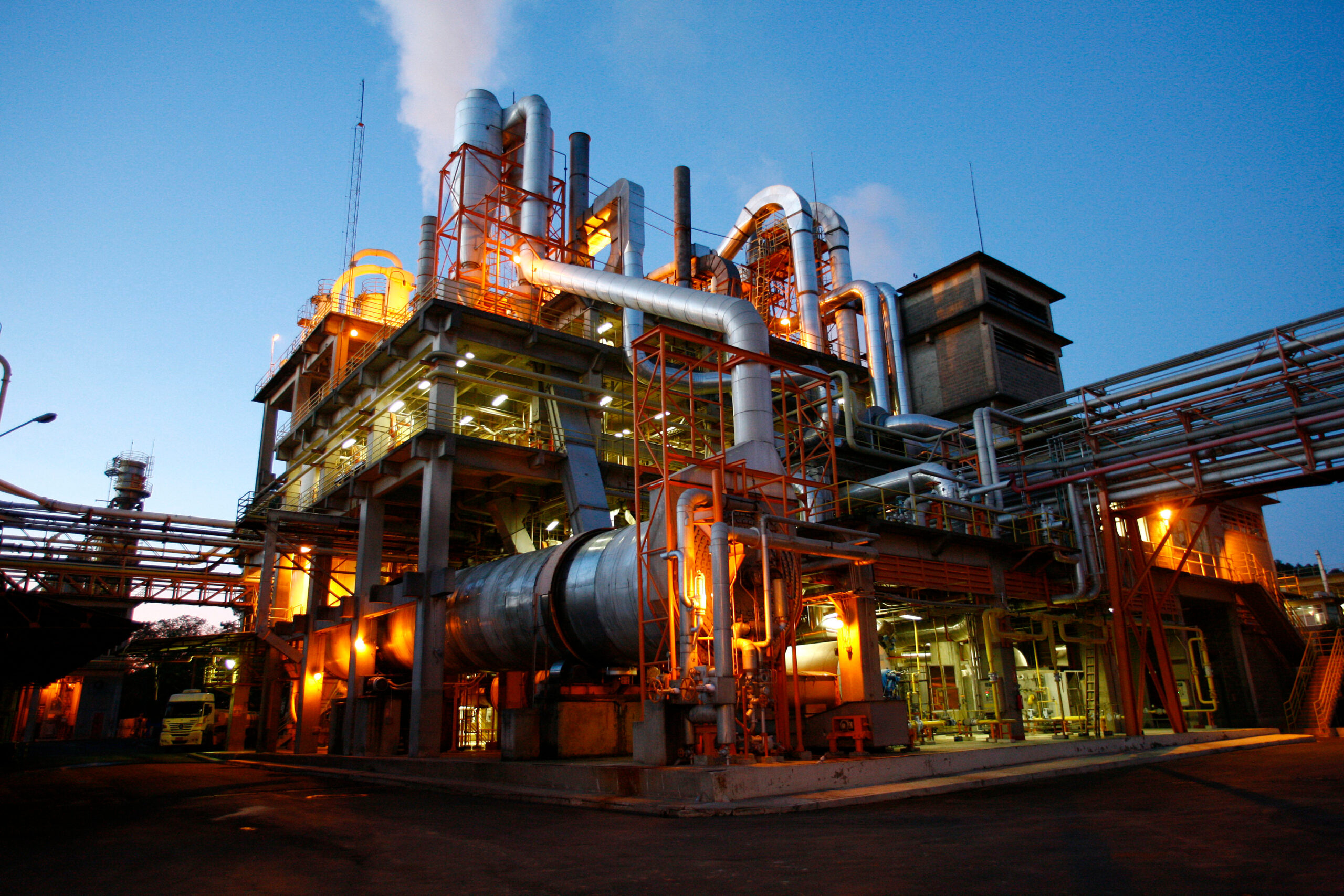 Energiepreise, Klimaneutralität und globale Konkurrenz: Was die Industrietransformation für Unternehmen im Allgäu bedeutet und worauf es jetzt ankommt.