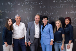Sonja Mitreuter von MITREUTER | DÜRR im Gespräch beim Führungskräftetraining in Tettnang